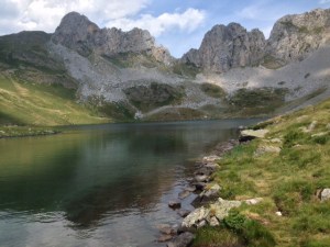 Ibón de Acherito